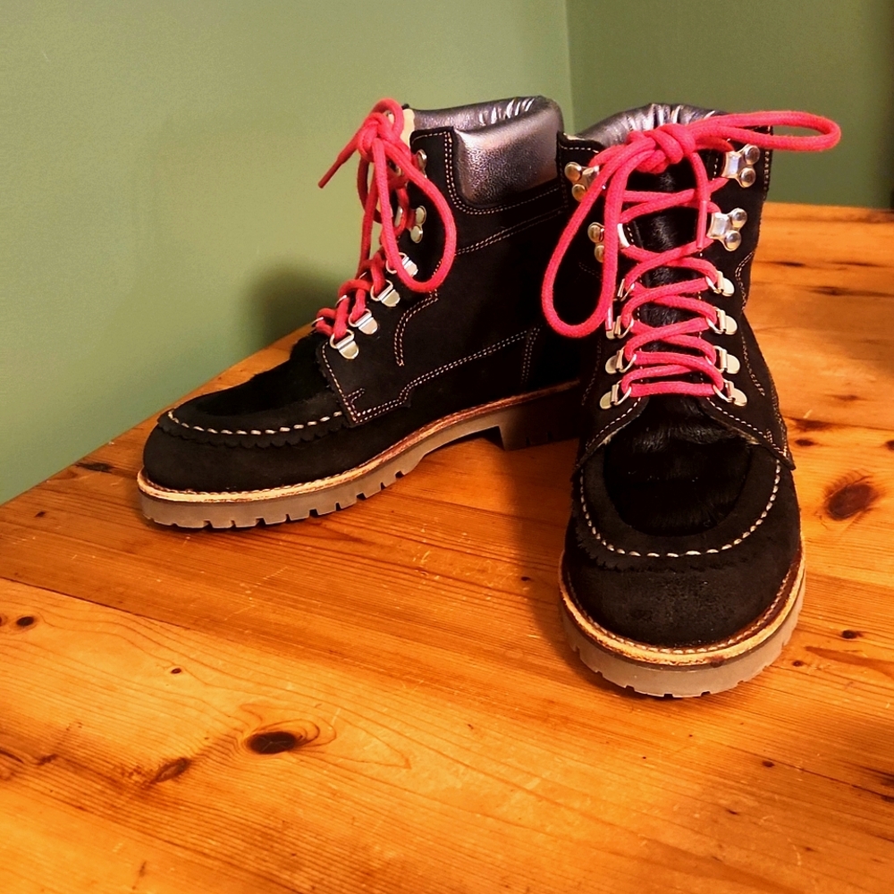 Penelope Chilvers Black Pioneer Boots Size 37 (6) with Dark Pink/Reddish Laces